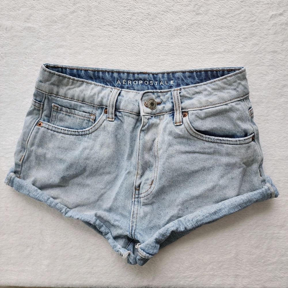 Aeropostale Mom Shorts Womens 2 28" Waist Cut Offs Denim Sexy Blue Light Wash